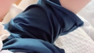 老师与女学生做爱没四分钟就射了好多