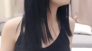 喜欢自然大乳房的业余女孩 3