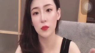 秀人顶级网红『尤妮丝』最新巨制《摩登都市》透明裤裤挑战你的底线 模拟口爱后入